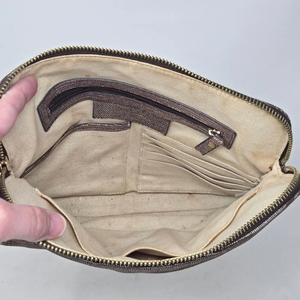 India Hicks Insider Stingray Gecko Brown Leather Clutch